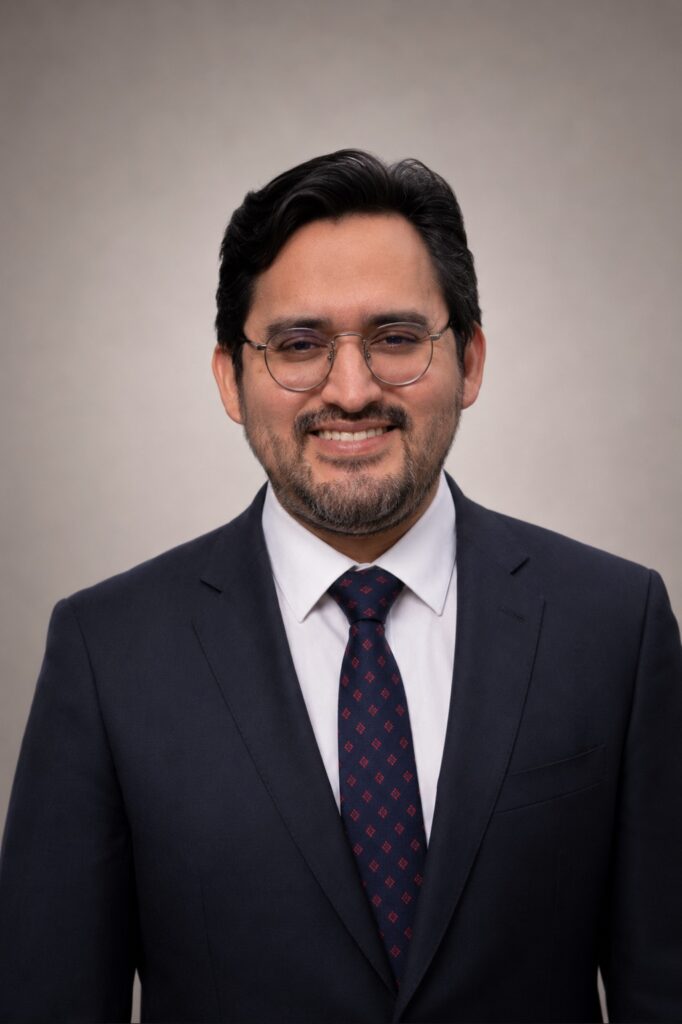 Retrato del Dr. José Luis León Falconi, pediatra